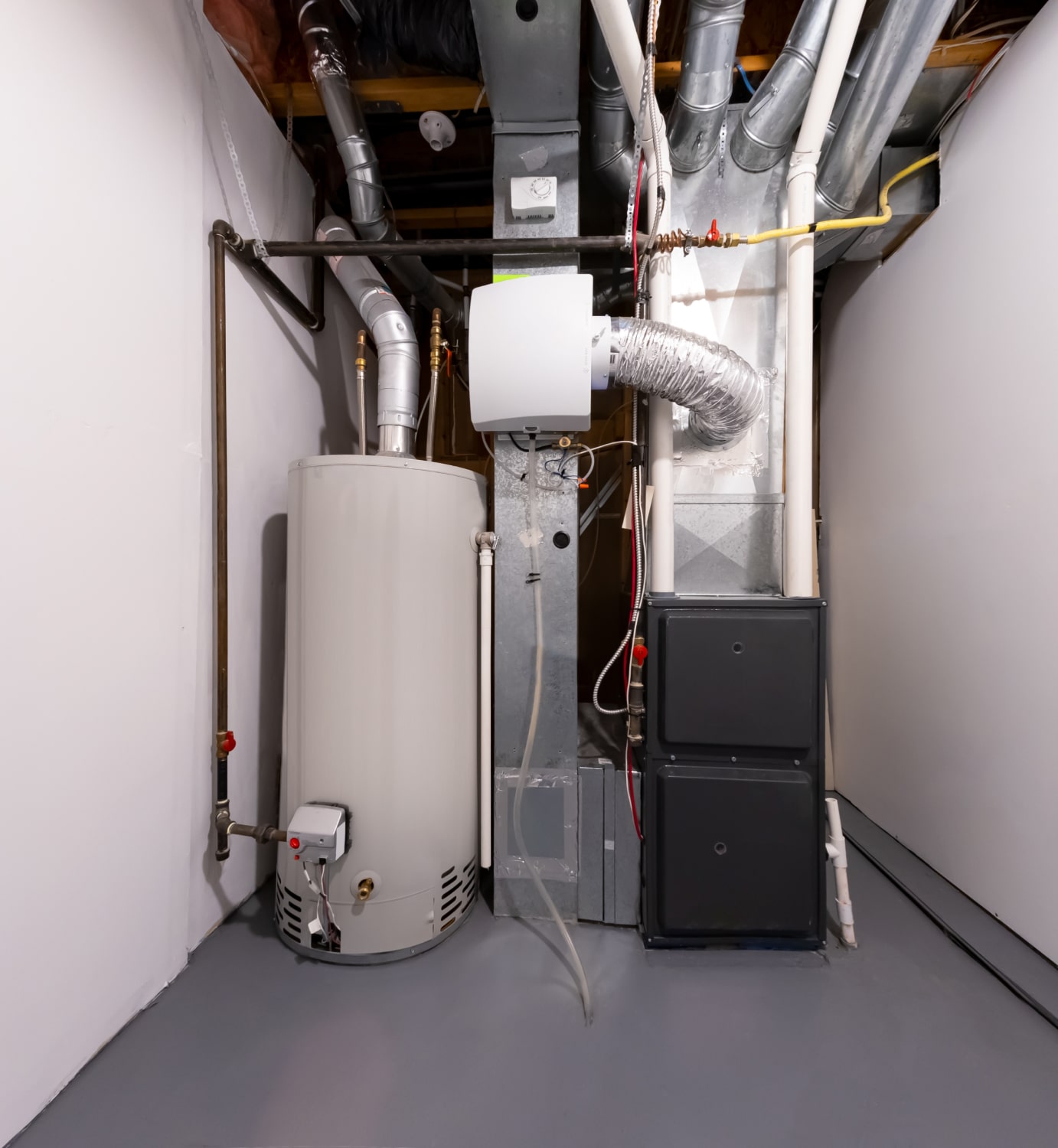 Energy-efficient furnace system installed in Ayr, Ontario home by LG Home Comfort