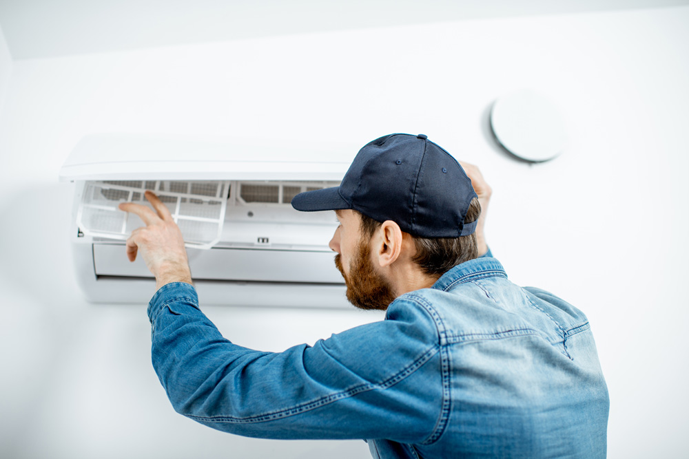 Routine-air-conditioner-service-ensuring-top-cooling-in-Scarborough-ON-LG-Home-Comfort